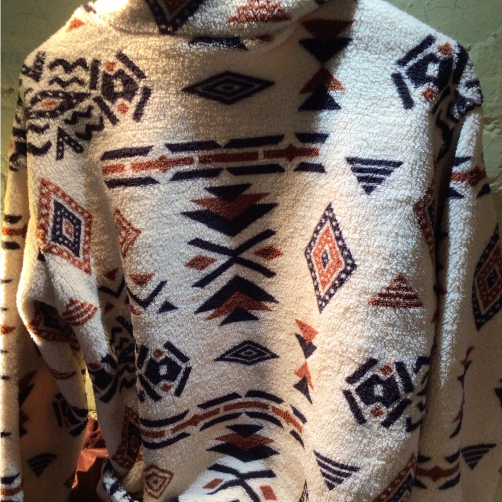 3 Left Saaale boho Aztec Patterned Fleece shacket pullover - Picture 6 of 6